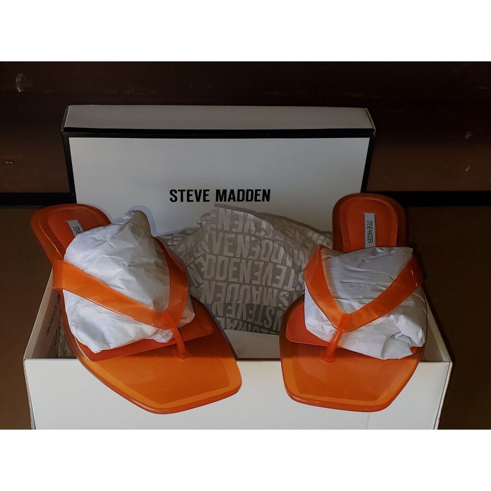 Steve Maddens women's sandals